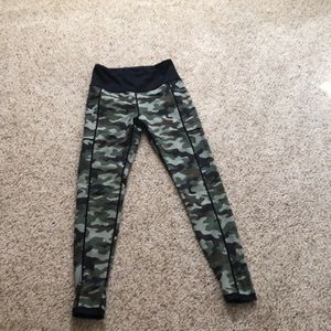 CVG reversible Camo leggings